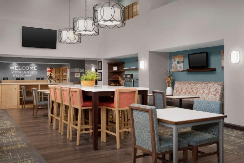 Hampton Inn & Suites-Knoxville/North I-75 - image 4
