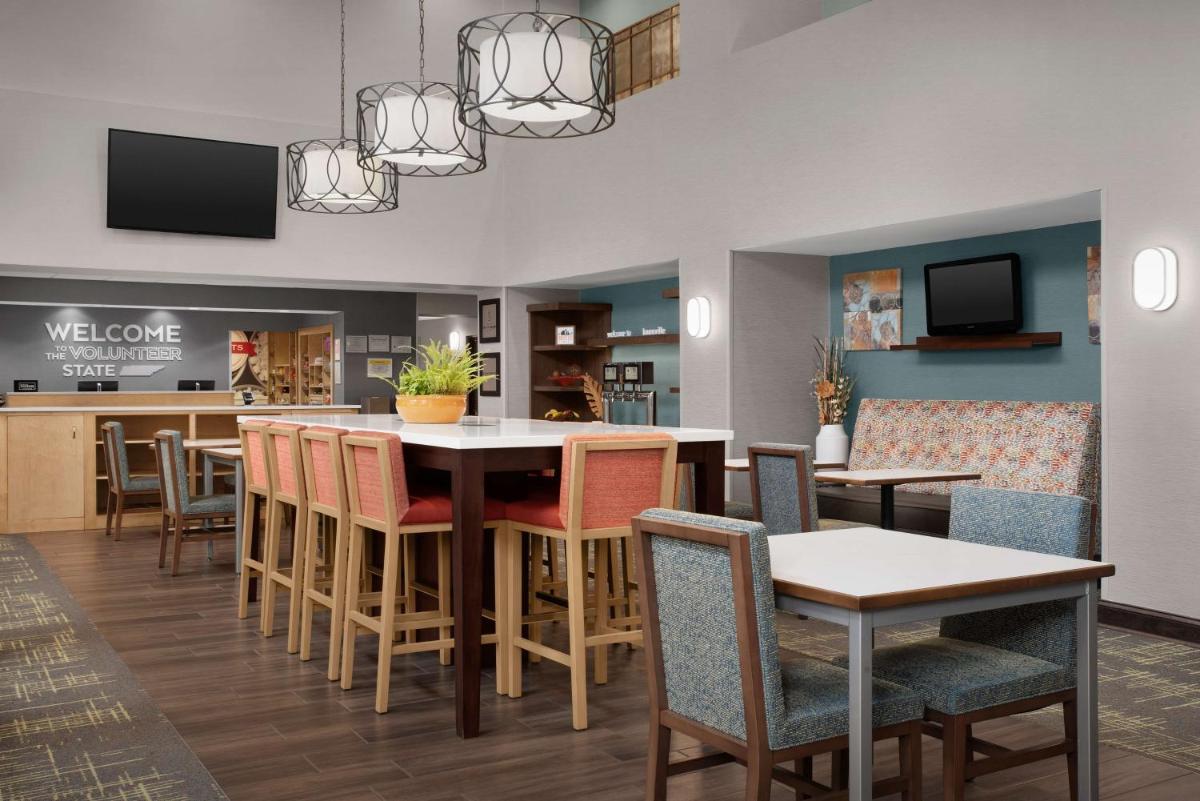 Hampton Inn & Suites-Knoxville/North I-75 - image 4