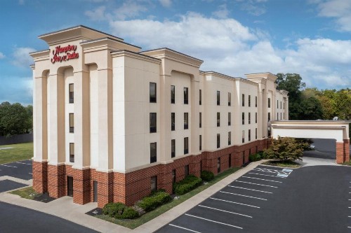Hampton Inn & Suites-Knoxville/North I-75 - image 8