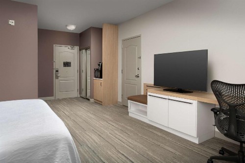 Hilton Garden Inn Knoxville West/Cedar Bluff - image 4