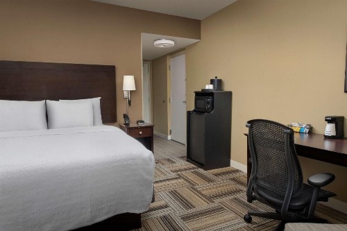 Hampton Inn Knoxville-East - image 12