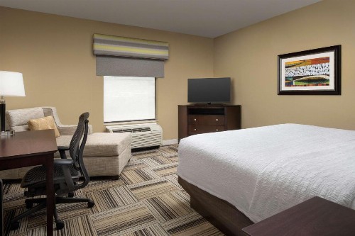 Hampton Inn Knoxville-East - image 13