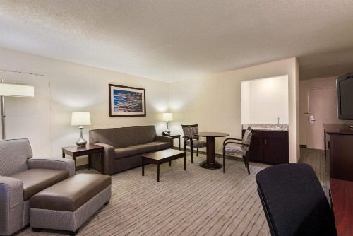 Holiday Inn Knoxville West - Cedar Bluff an IHG Hotel - image 16