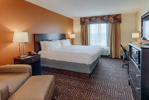 Holiday Inn Knoxville West - Cedar Bluff an IHG Hotel - image 17