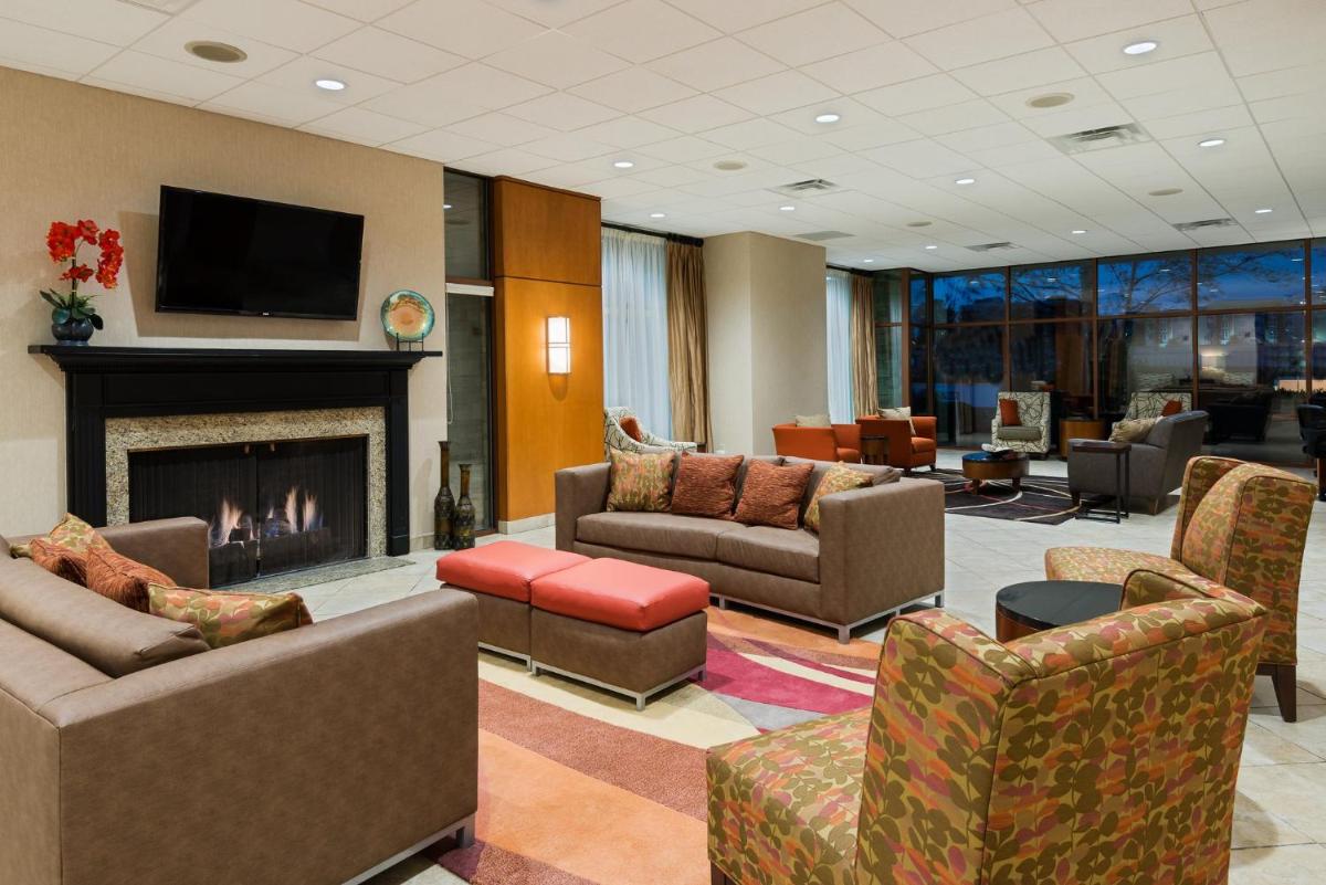 Holiday Inn Knoxville West - Cedar Bluff an IHG Hotel - image 4