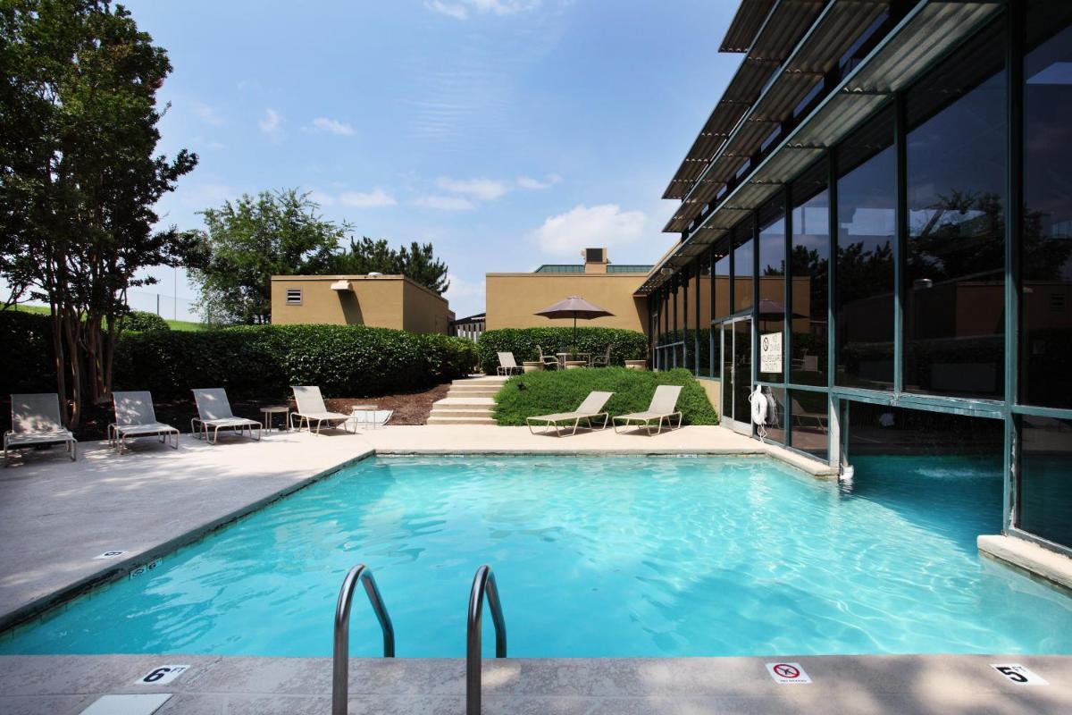 Holiday Inn Knoxville West - Cedar Bluff an IHG Hotel - image 7