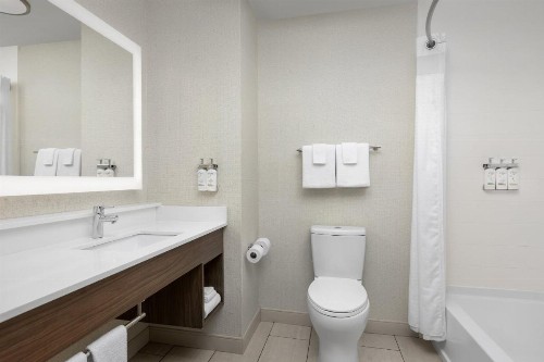 Holiday Inn Express Knoxville-Strawberry Plains an IHG Hotel - image 14