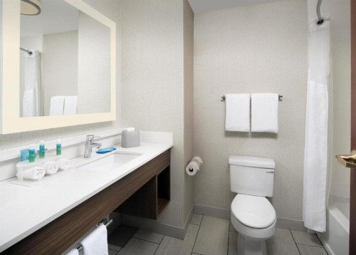 Holiday Inn Express Knoxville-Strawberry Plains an IHG Hotel - image 24
