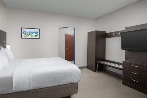 Holiday Inn Express Knoxville-Strawberry Plains an IHG Hotel - image 36