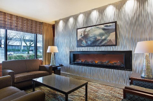 Crowne Plaza Hotel Knoxville an IHG Hotel - image 21