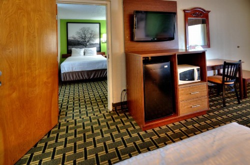 Super 8 by Wyndham Knoxville West/Farragut - image 35