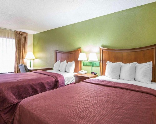 Quality Inn Merchants Drive - image 14