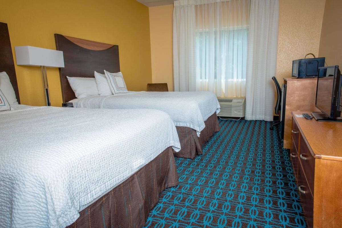 Fairfield Inn & Suites by Marriott Knoxville/East - image 6