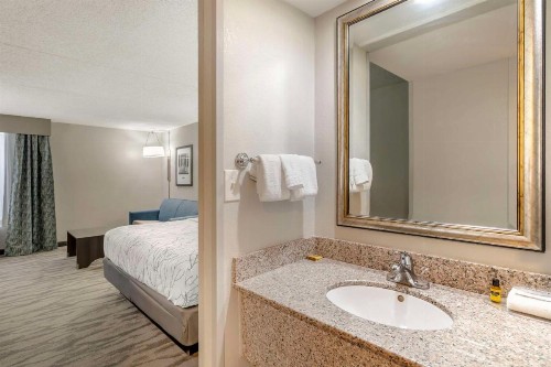 Best Western Plus Knoxville Cedar Bluff - image 13