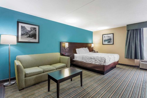 Best Western Plus Knoxville Cedar Bluff - image 14