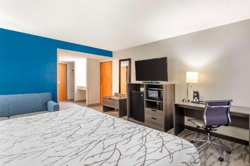 Best Western Plus Knoxville Cedar Bluff - image 26