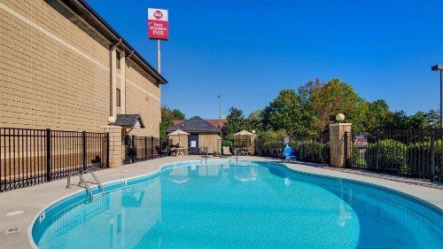 Best Western Plus Knoxville Cedar Bluff - image 37