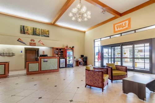 Best Western Plus Knoxville Cedar Bluff - image 4