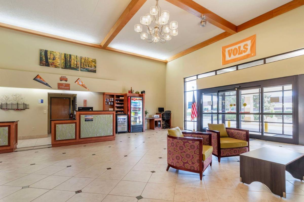Best Western Plus Knoxville Cedar Bluff - image 4