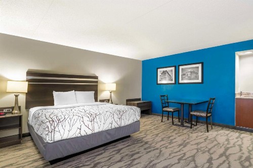 Best Western Plus Knoxville Cedar Bluff - image 9