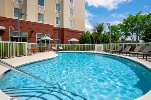 Hampton Inn & Suites Knoxville-Turkey Creek - image 6