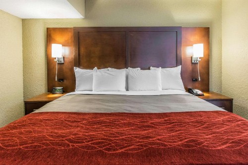 Comfort Inn & Suites Knoxville West - image 15