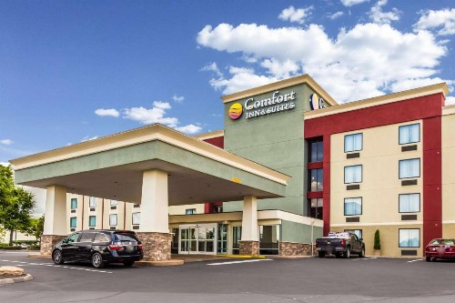 Comfort Inn & Suites Knoxville West - image 2