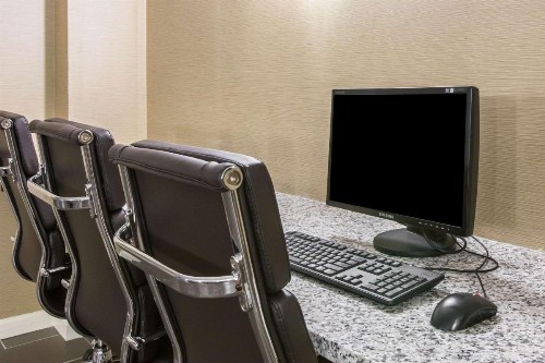 Comfort Inn & Suites Knoxville West - image 21