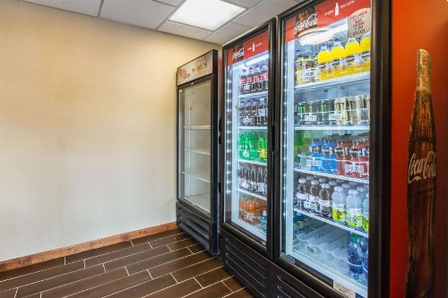 Comfort Inn & Suites Knoxville West - image 25