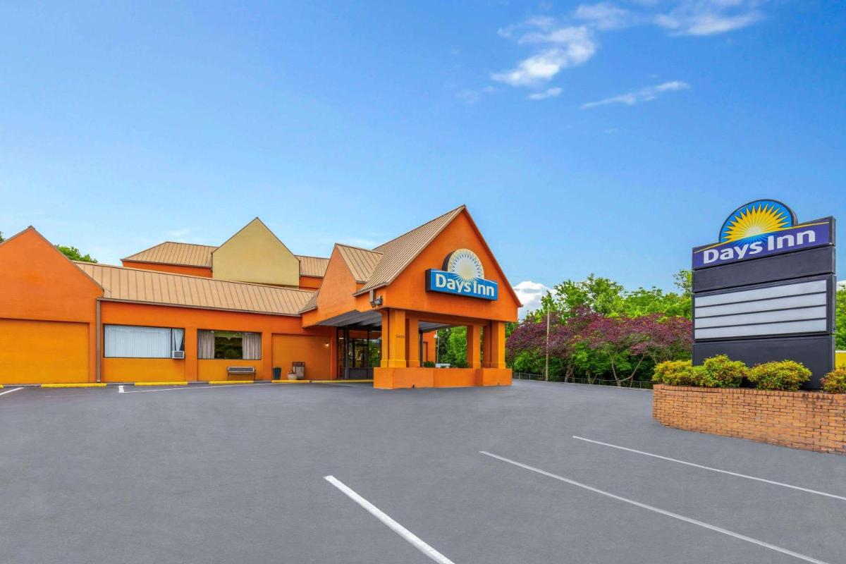 Days Inn by Wyndham Knoxville East - main image