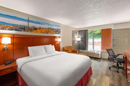 Days Inn by Wyndham Knoxville East - image 19