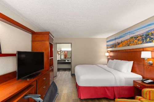 Days Inn by Wyndham Knoxville East - image 20