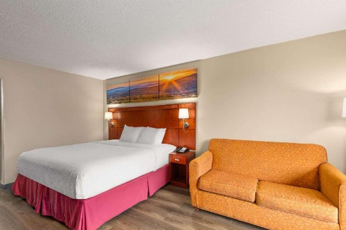 Days Inn by Wyndham Knoxville East - image 24