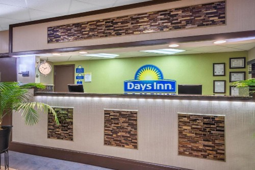 Days Inn by Wyndham Knoxville East - image 36