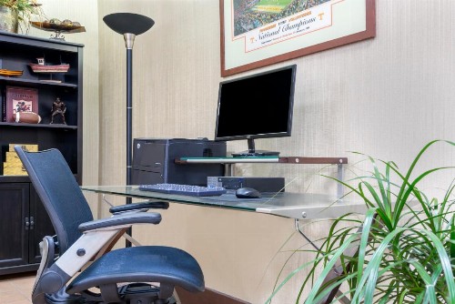 Days Inn by Wyndham Knoxville East - image 38