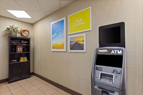 Days Inn by Wyndham Knoxville East - image 7