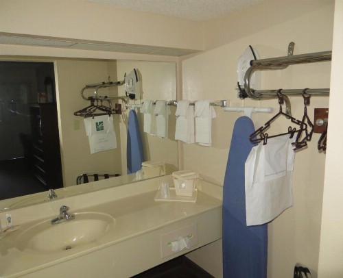 Travelodge by Wyndham Knoxville East - image 31