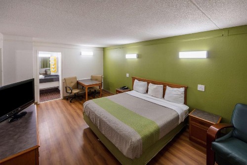 Motel 6-Knoxville TN - image 10