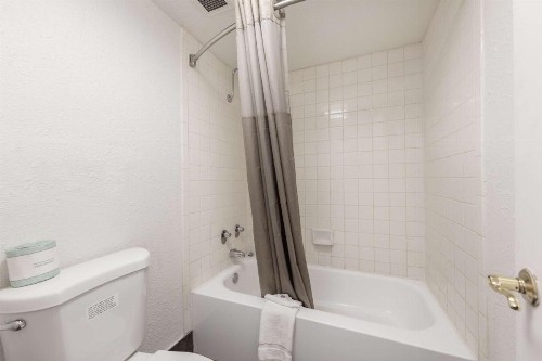 Motel 6-Knoxville TN - image 19