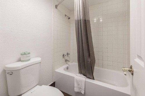 Motel 6-Knoxville TN - image 21