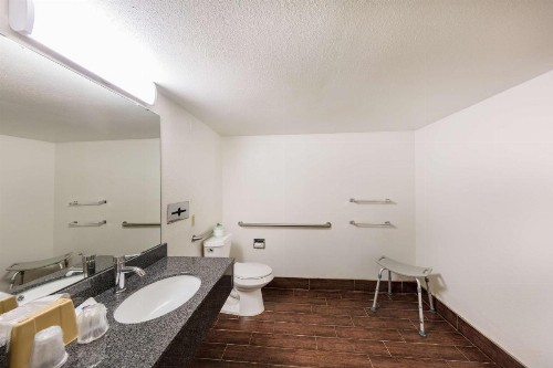 Motel 6-Knoxville TN - image 23