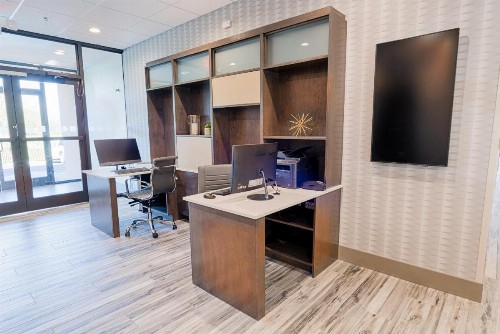 Holiday Inn Knoxville N - Merchant Drive an IHG Hotel - image 13