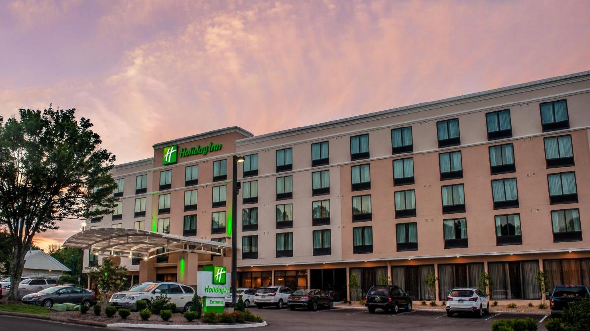 Holiday Inn Knoxville N - Merchant Drive an IHG Hotel - image 2