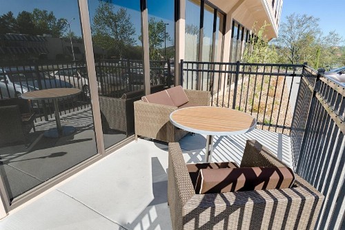 Holiday Inn Knoxville N - Merchant Drive an IHG Hotel - image 23