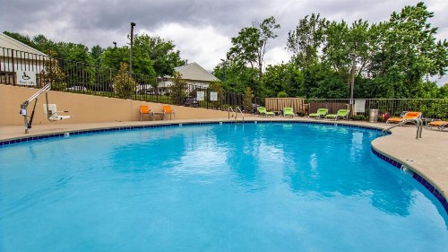 Holiday Inn Knoxville N - Merchant Drive an IHG Hotel - image 25