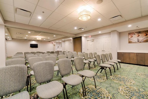 Holiday Inn Knoxville N - Merchant Drive an IHG Hotel - image 27