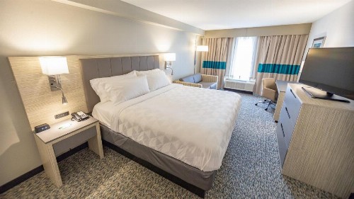 Holiday Inn Knoxville N - Merchant Drive an IHG Hotel - image 29