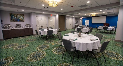 Holiday Inn Knoxville N - Merchant Drive an IHG Hotel - image 35
