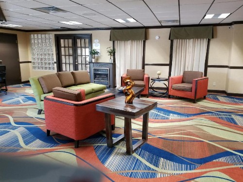 Baymont by Wyndham Knoxville I-75 - image 35
