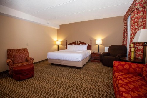 Baymont by Wyndham Knoxville/Cedar Bluff - image 23
